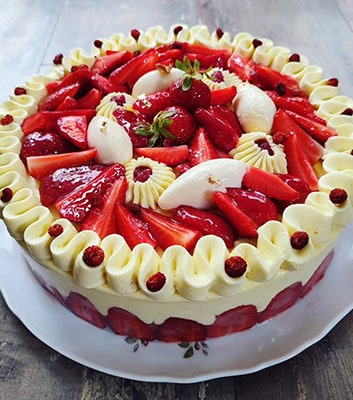 Atelier de pâtisserie à Bucy-Saint-Liphard dans le Loiret, apprendre à réaliser un fraisier.